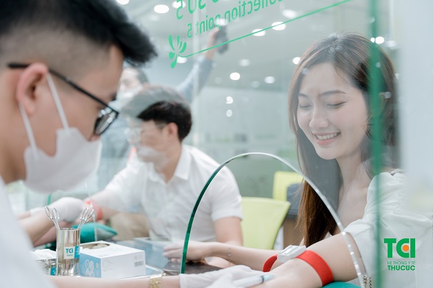 Hoạt động xét nghiệm máu 