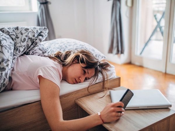 Suy nhược thần kinh mất ngủ làm người bệnh mệt mỏi, hay cáu gắt