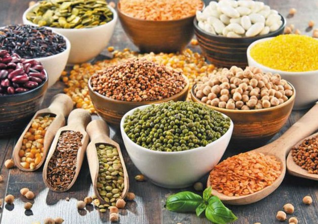 Thường xuyên sử dụng ngũ cốc và các loại hạt giúp điều trị khó ngủ tại nhà dễ dàng hơn