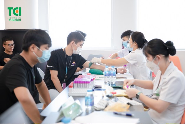 xét nghiệm máu tận nơi