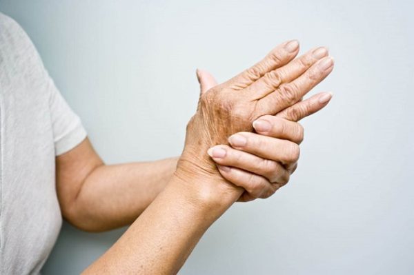 Bệnh run tay Parkinson liệu có nguy hiểm