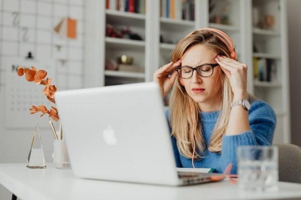 Suy nhược thần kinh mất ngủ ảnh hưởng đến hiệu quả công việc