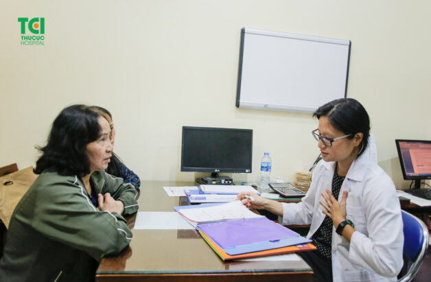 Điều trị ung thư buồng trứng giai đoạn I như thế nào?