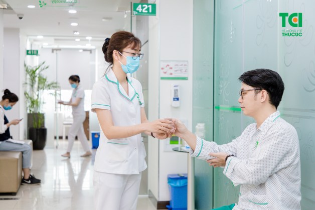 trước khi nội soi dạ dày có được uống nước không