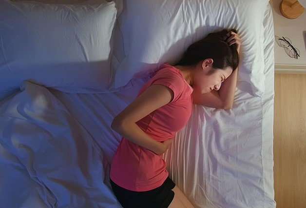 Các bệnh lý về tiêu hóa cũng là một trong những lý do bị mất ngủ 