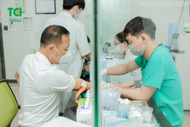 xét nghiệm máu tầm soát ung thư