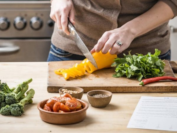 Một số lưu ý về chế độ ăn hằng ngày cho người bị đau dạ dày