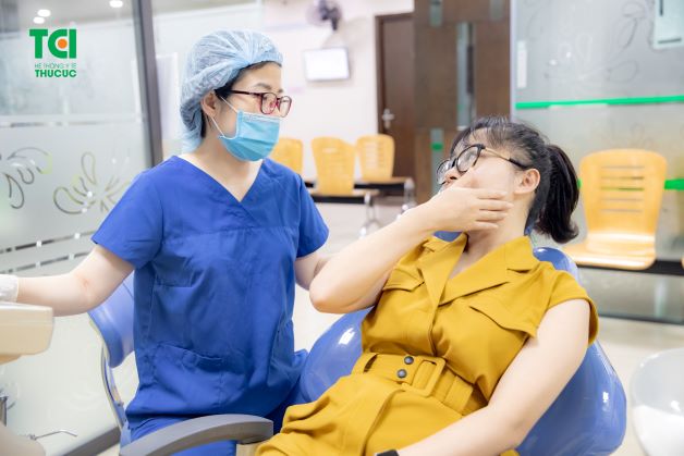 Vôi răng tự tróc