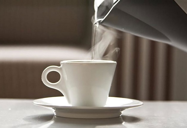cách trị đau dạ dày uống nước ấm