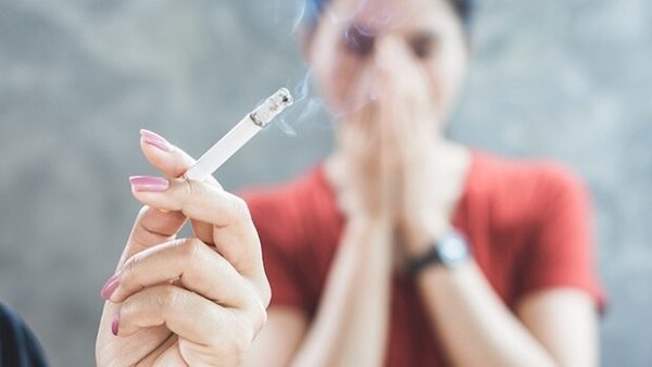 Hút thuốc lá cũng ảnh hưởng đến độ chính xác của xét nghiệm CA 125