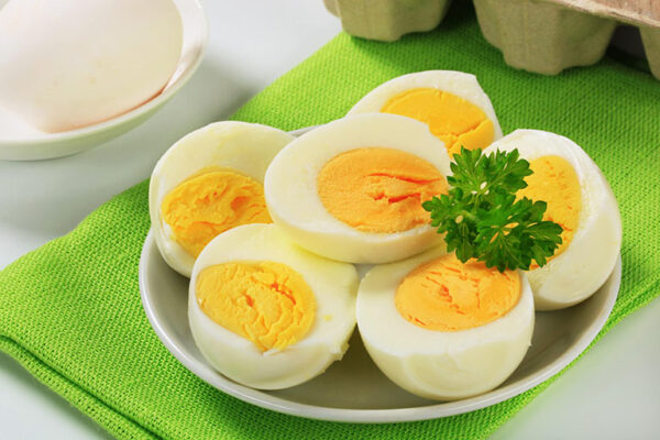 Đau dạ dày ăn trứng được không?