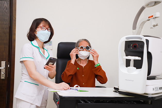 đục thủy tinh thể vùng nhân