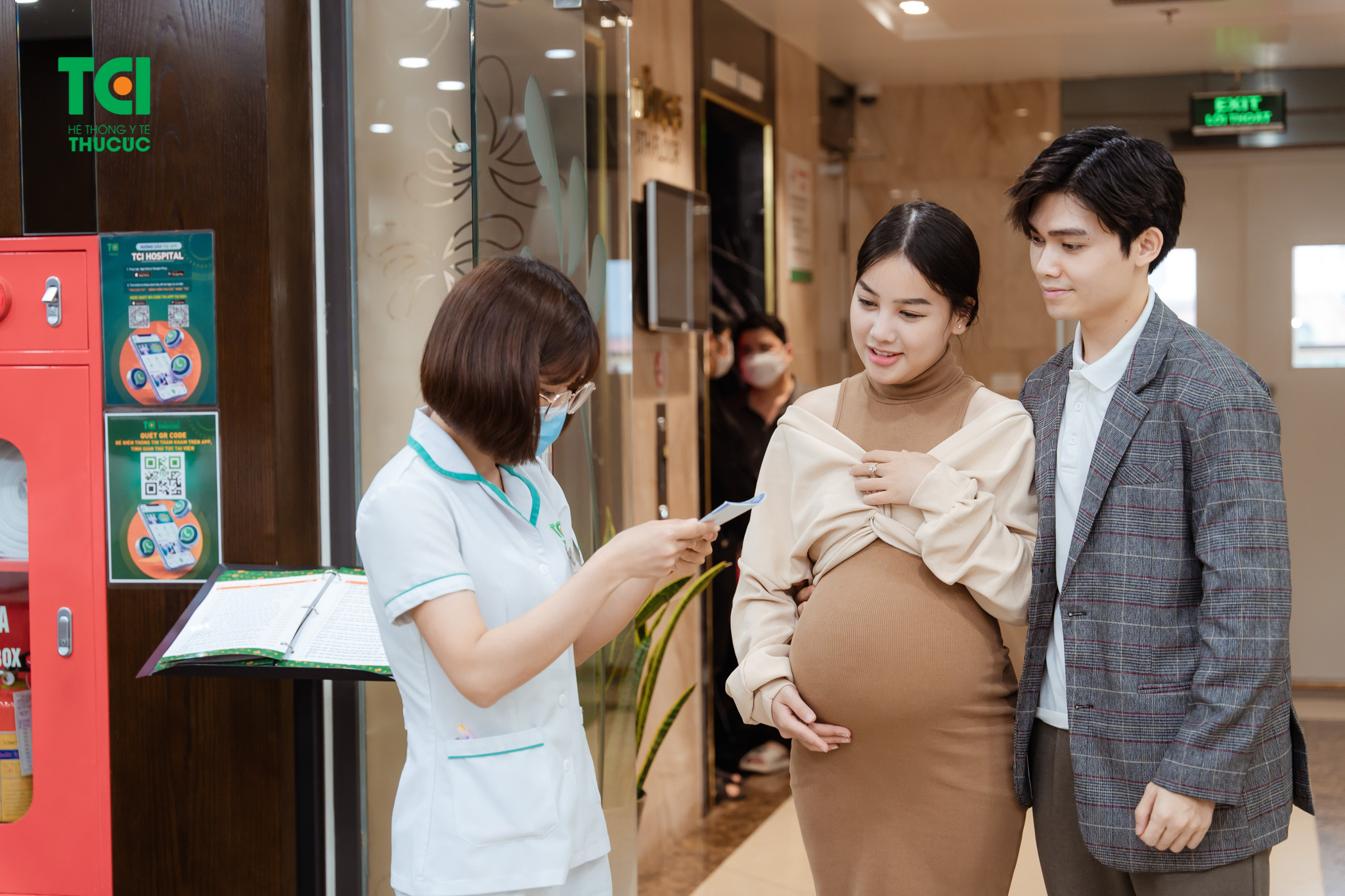 Mẹ nên mổ đẻ ở tuần thứ 38 tại bệnh viện uy tín để đảm bảo quá trình sinh diễn ra thuận lợi, an toàn