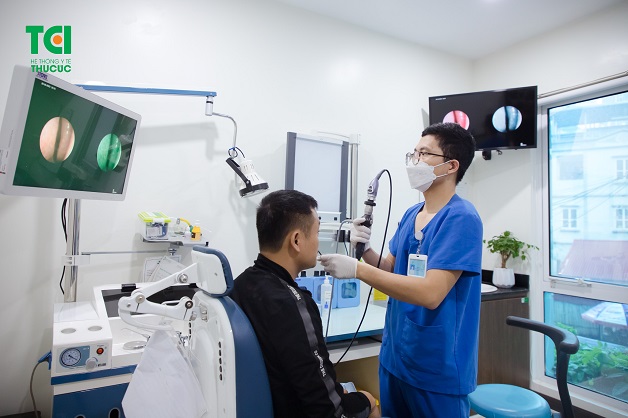 nội soi mũi có đau không