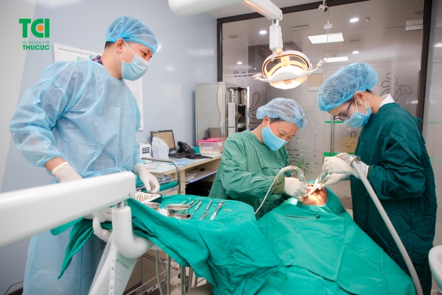 Thiếu mầm răng vĩnh viễn