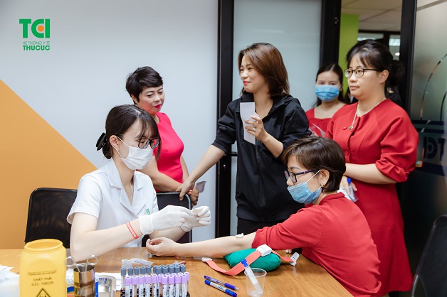 Lấy mẫu xét nghiệm