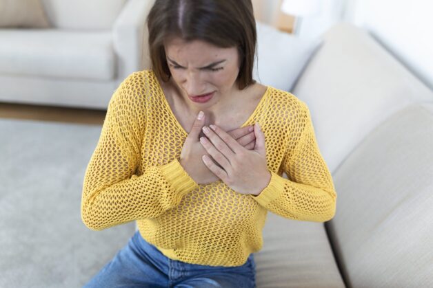 Rối loạn nhịp tim nahnh hoặc chậm