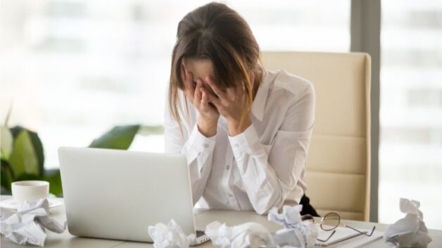 Tâm lý căng thẳng có thể gây đau dạ dày xót ruột