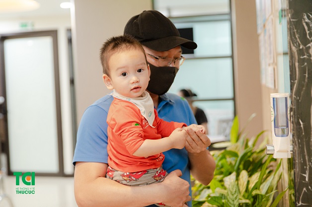 khám tổng thể cho trẻ em