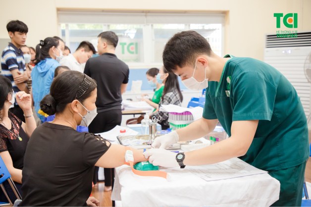 xét nghiệm máu tận nơi