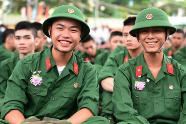 Cận thị có phải tham gia nghĩa vụ quân sự