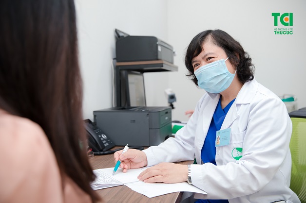 Nếu mất ngủ kéo dài, hãy thảo luận với bác sĩ để tìm hiểu về các biện pháp chữa trị