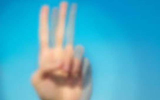 Loạn thị là tình trạng khiến khả năng nhìn của mắt bị suy giảm, khó khăn trong việc nhìn rõ các đối tượng