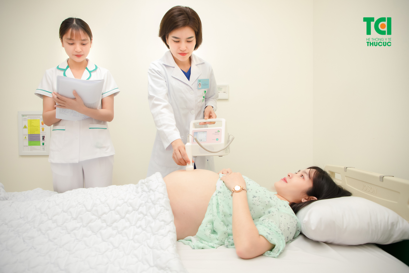 Khám thai vào những tháng sắp sinh rất quan trọng, mẹ bầu không nên bỏ qua