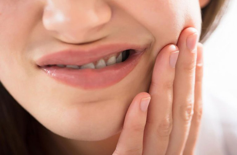 Uốn ván gây co cứng cơ hàm