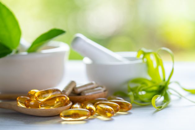 Rong kinh uống vitamin E thì có mang lại tác dụng gì không?