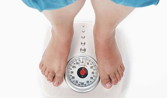 Tăng cân là tác dụng phụ mà chị em không mong muốn sau khi cấy que tránh thai