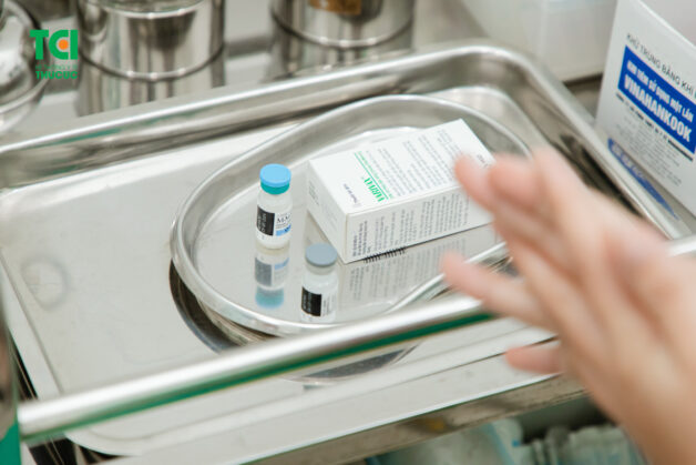 Tiêm vắc xin Varilrix hoặc Varivax là phương pháp dự phòng thủy đậu hiệu quả nhất.