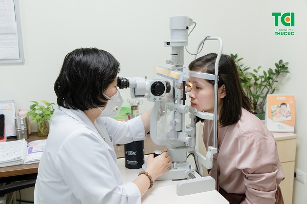 khắc phục mắt bị đỏ 1 bên
