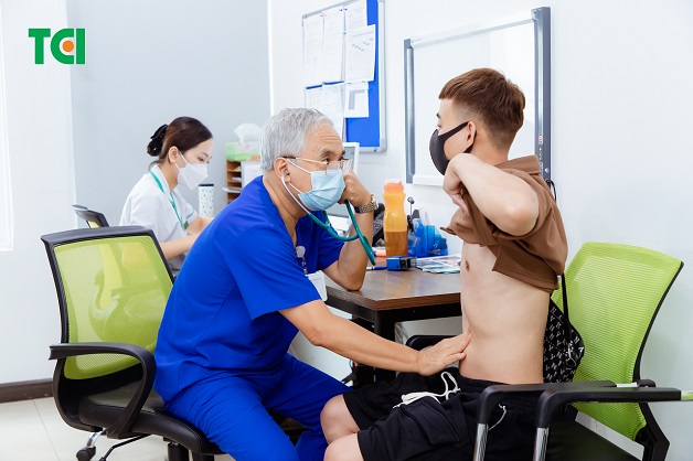Gan nhiễm mỡ nên khám bác sĩ chuyên khoa gan mật
