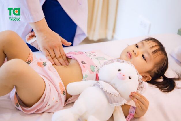 Để chẩn đoán xác định tình trạng lồng ruột, trẻ cần được thăm khám với chuyên gia.