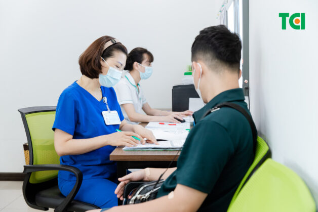 Tư vấn kết quả chẩn đoán sau buổi khám sức khỏe