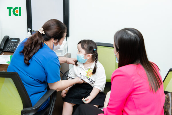Dấu hiệu sốt xuất huyết ở trẻ nhỏ