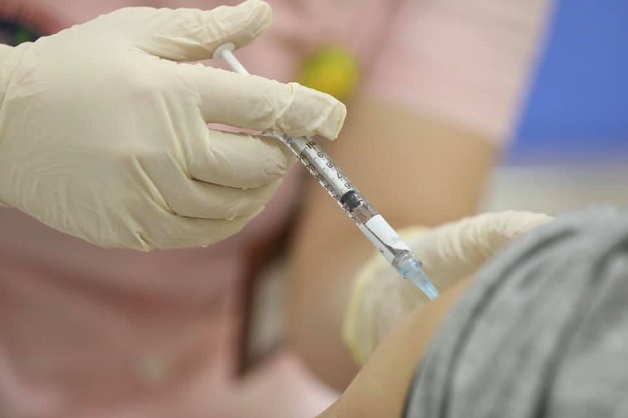 Một số tác dụng không mong muốn hiếm gặp có thể xảy ra sau khi tiêm vaccine.