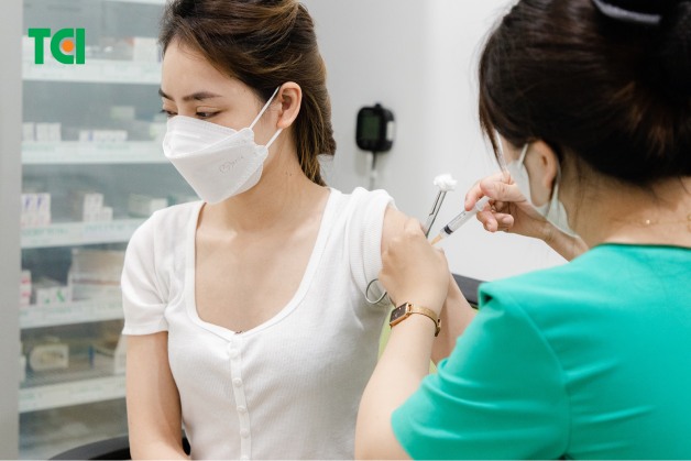 tiêm vắc xin cho phụ nữ mang thai