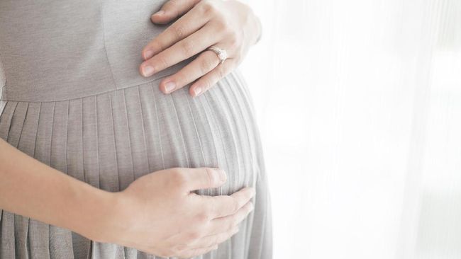 Sốt xuất huyết có thể để lại nhiều biến chứng, vì thế mẹ bầu không nên chủ quan
