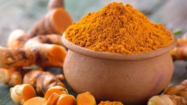 Bột nghệ được chứng minh có công dụng trong việc cải thiện tình trạng mỡ tích tụ ở gan