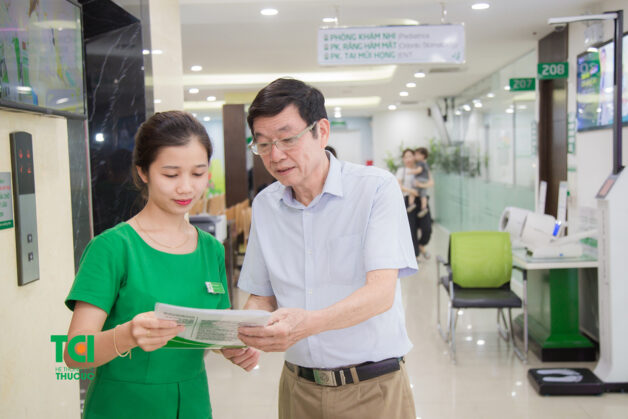 Kiểm tra sức khỏe thường xuyên để phòng ngừa đau dạ dày đắng miệng