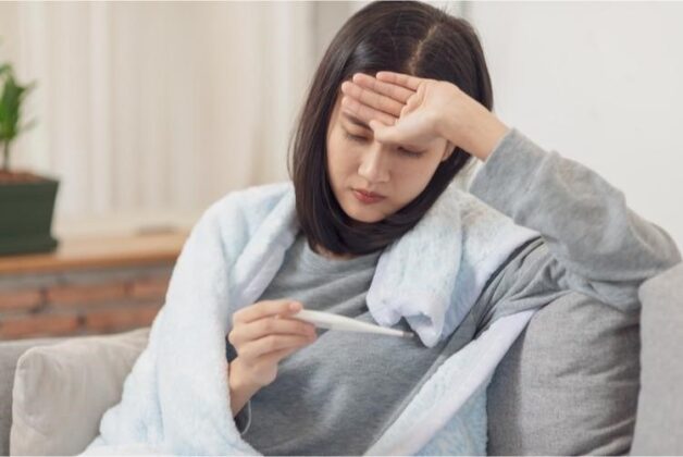 Chữa sốt xuất huyết tại nhà dành cho người bệnh bị sốt nhẹ, vẫn tỉnh táo và có thể tự chăm sóc bản thân