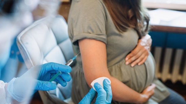 Một trong những loại vacxin cần tiêm cho phụ nữ mang thai là vacxin phòng cúm