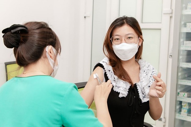 vắc xin viêm não mô cầu menactra