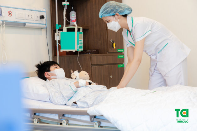 Để ý các dấu hiệu cảnh báo sốt xuất huyết chuyển biến xấu và cho trẻ nhập viện kịp thời.