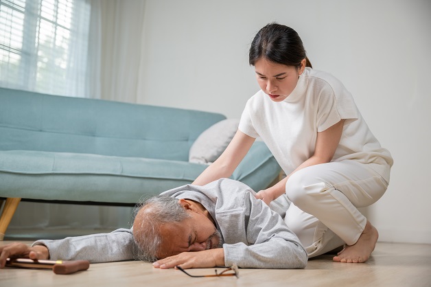 Nguy cơ đột quỵ khi trời lạnh ở người già