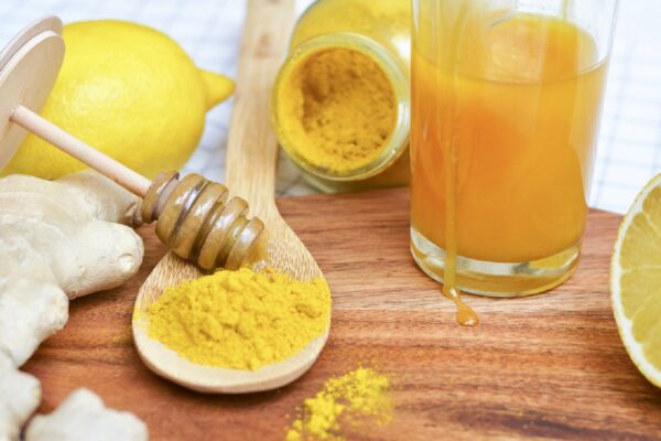 Viêm đại tràng uống tinh bột nghệ được không