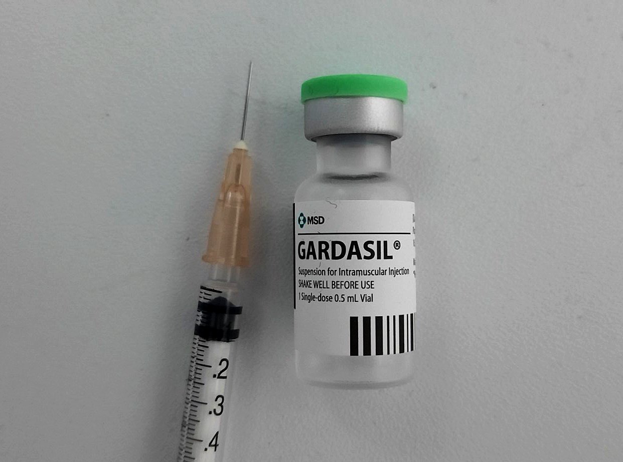 Vắc xin phòng ung thư cổ tử cung (HPV) là biện pháp quan trọng trong việc bảo vệ sức khỏe của phụ nữ và cả nam giới