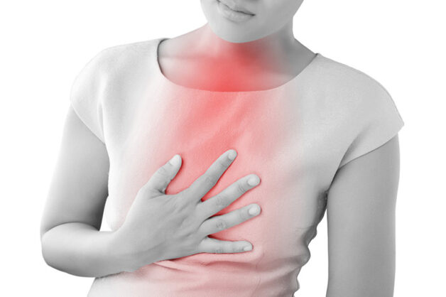 Đau nhức vùng ngực có nhiều nguyên nhân khác nhau